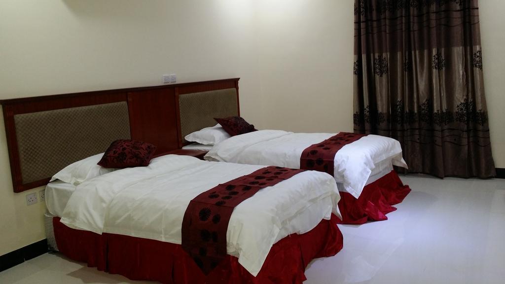 Hana Yanbu Hotel Apartments Quarto foto