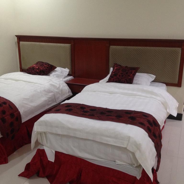 Hana Yanbu Hotel Apartments Quarto foto