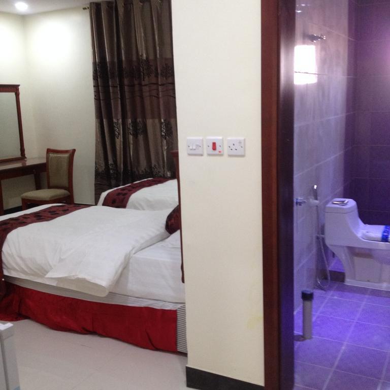 Hana Yanbu Hotel Apartments Quarto foto